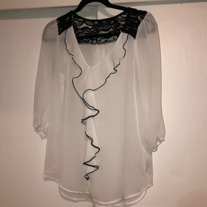 Sheer 3/4 sleeve lace blouse